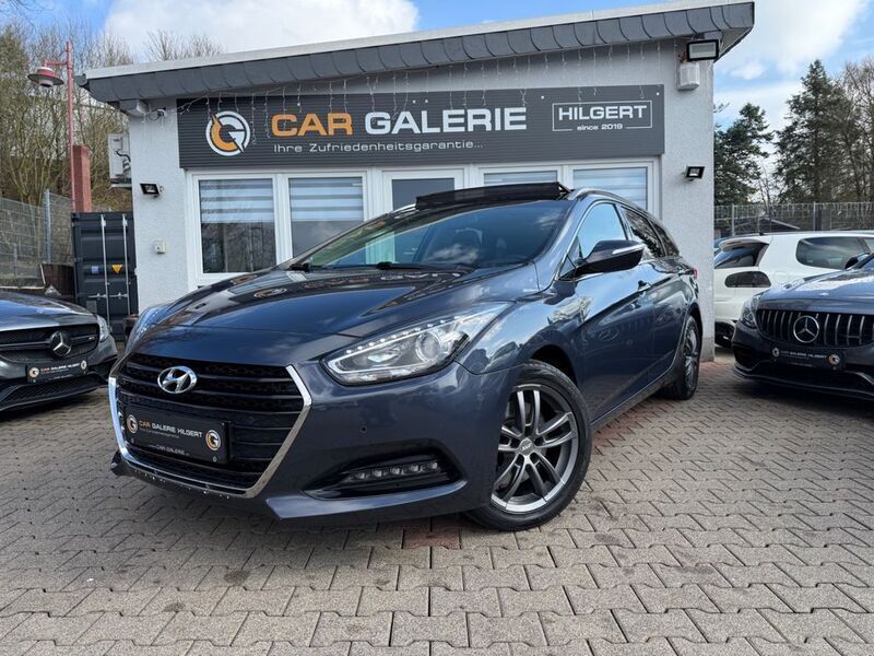 Blau Gebraucht 2018 Hyundai i40 Trend Kombi | 13.990 € (Fairer Preis) - Bild 1/4