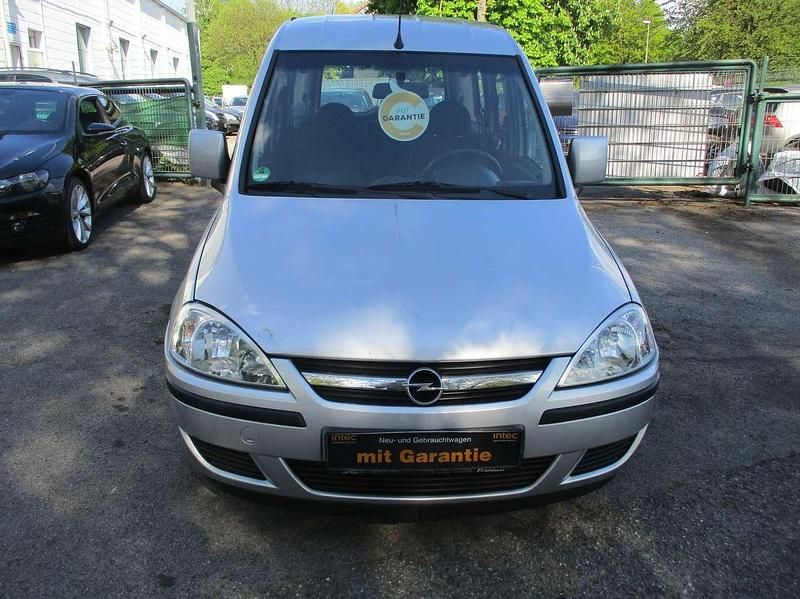 Używany Opel Combo Edition 75 KM (55 kW) 2006 Srebrny Minivan