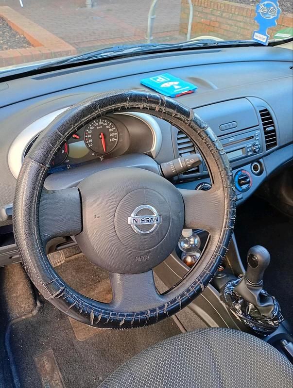 Gebraucht Nissan Micra 65 PS (47 kW) 2009 Silber Kleinwagen