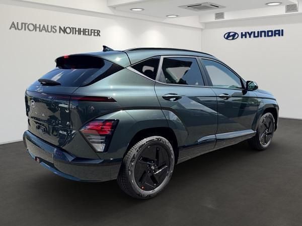 Neu Hyundai Kona 150 kW (204 PS) 2025 Grün (cypress green) SUV