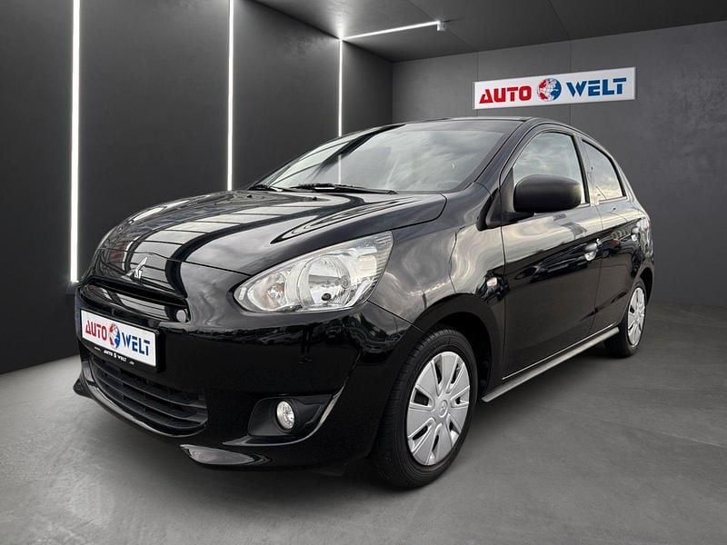 Schwarz Gebraucht 2015 Mitsubishi Space Star Classic Collection Kleinwagen | 4.990 € (Guter Preis) - Bild 1/4