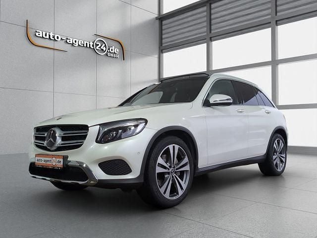 Gebraucht Mercedes GLC350 Exclusive 258 PS (189 kW) 2017 Designo diamantweiß bright metallic (mb 9799) SUV
