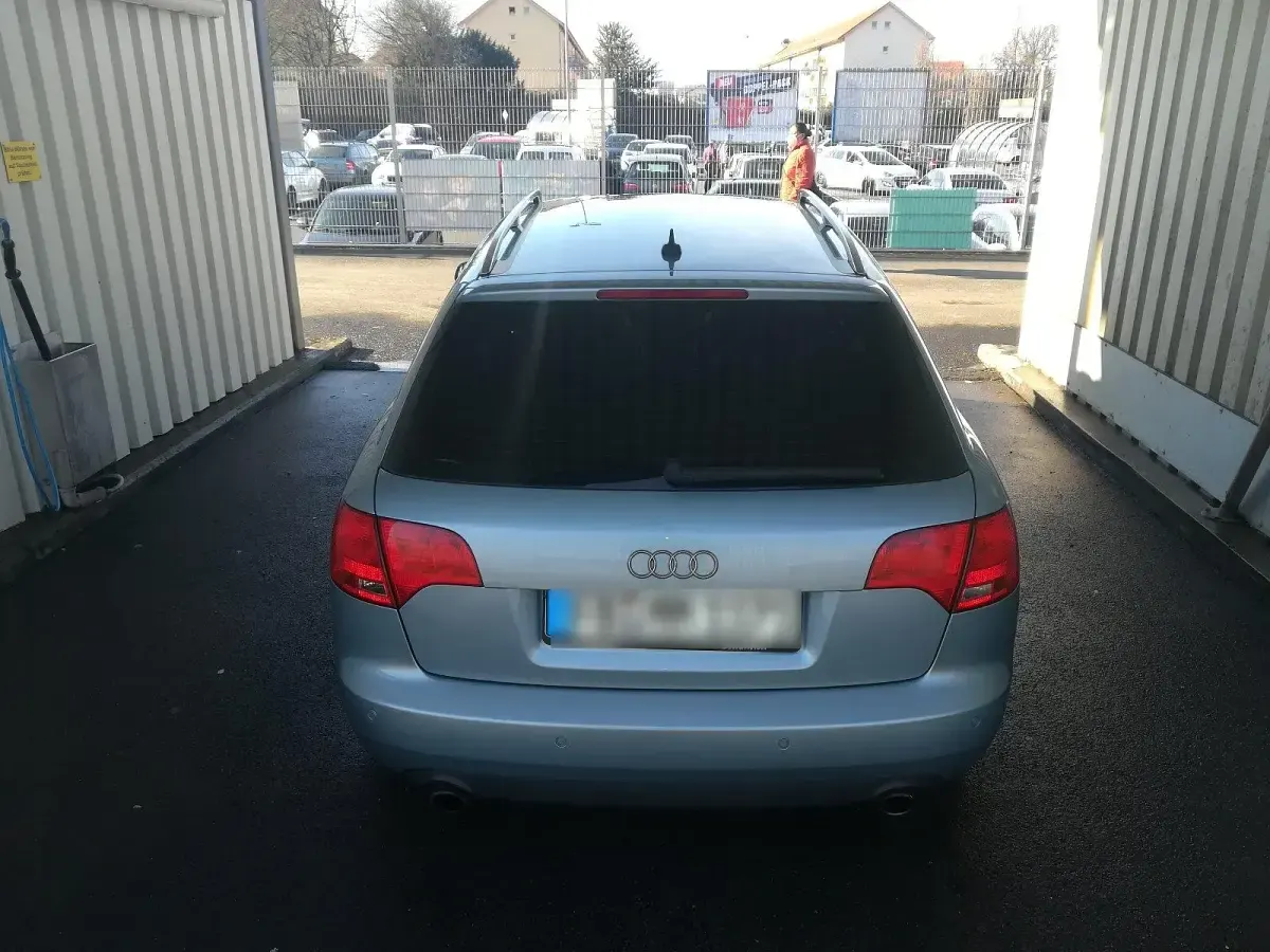 Gebraucht Audi A4 256 PS (188 kW) 2005 Blau Kombi