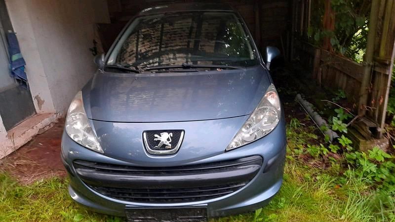 Grau Gebraucht 2006 Peugeot 207 Kleinwagen | 1.300 € (Superpreis) - Bild 1/4