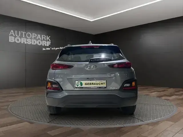 Gebraucht Hyundai Kona Trend 141 PS (103 kW) 2020 Silber SUV