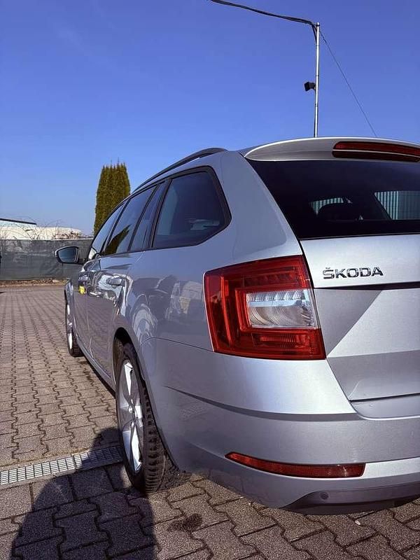 Gebraucht 2019 Skoda Octavia Ambition Kombi | 16.500 € (Guter Preis) - Bild 1/4