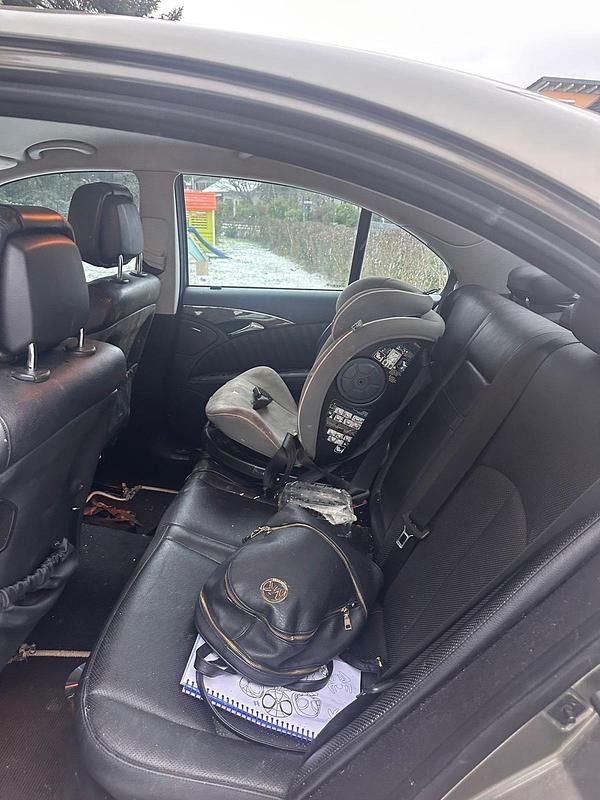 Gebraucht Mercedes E280 2006 Grau Limousine