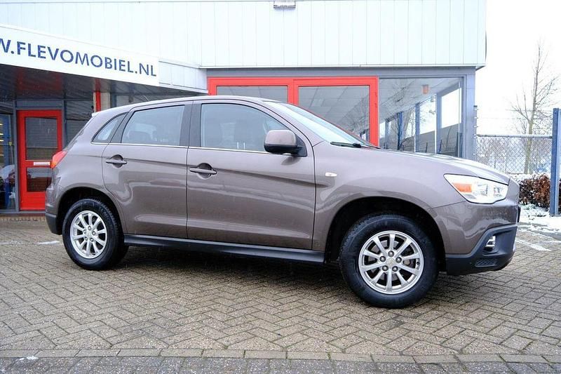 Gebraucht Mitsubishi ASX Edition 117 PS (86 kW) 2012 Braun SUV