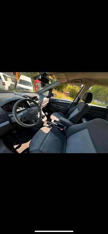 Blau Gebraucht 2005 Opel Zafira Van / Kleinbus | 1.800 € (Fairer Preis) - Bild 1/4