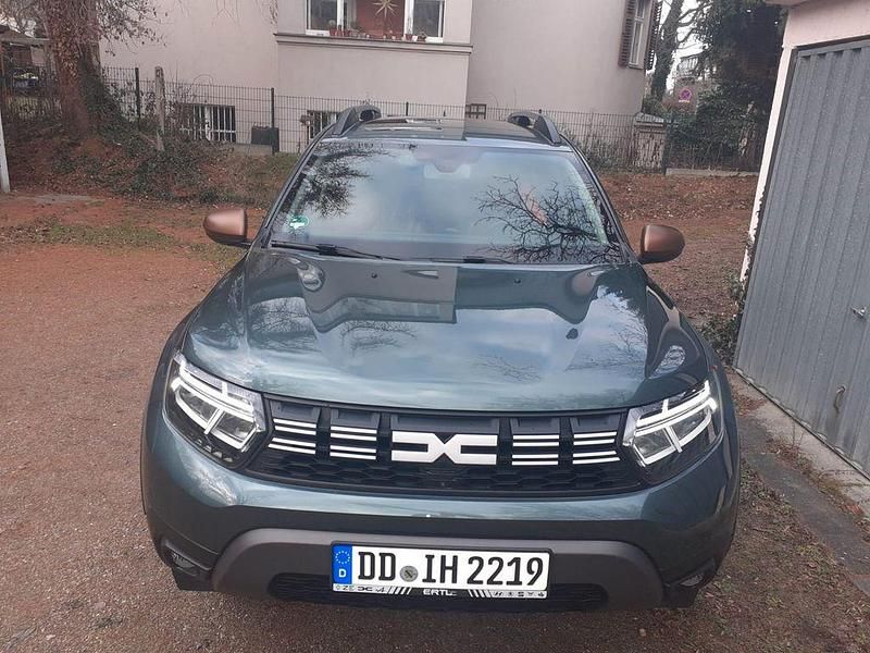 Grün Gebraucht 2023 Dacia Duster Extreme SUV | 20.000 € (Guter Preis) - Bild 1/3