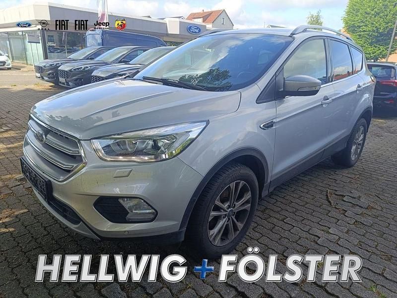 Silber Gebraucht 2019 Ford Kuga Titanium SUV | 13.990 € (Guter Preis) - Bild 1/4
