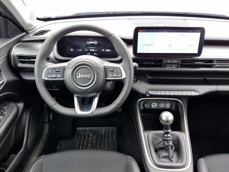 Gebraucht Jeep Avenger Altitude 101 PS (74 kW) 2025 Granit grau metallic (metallic) SUV