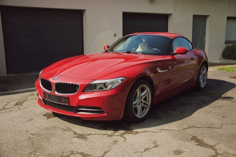 Rot Gebraucht 2013 BMW Z4 Comfort Edition Cabrio | 20.000 € (Etwas zu teuer) - Bild 1/4