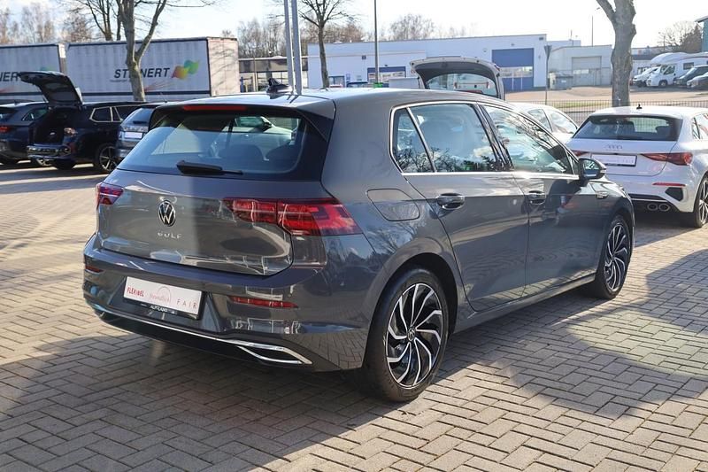 Gebraucht VW Golf VIII Style 150 PS (110 kW) 2020 Grau