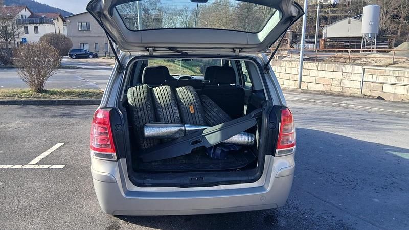 Gebraucht Opel Zafira 140 PS (102 kW) 2009 Grau Van / Kleinbus