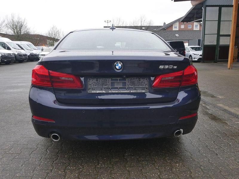 Gebraucht BMW 530e 184 PS (135 kW) 2019 Blau Limousine
