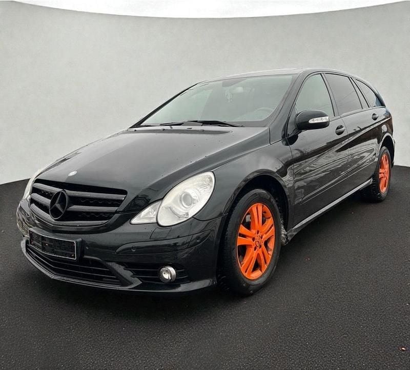 Schwarz Gebraucht 2009 Mercedes R350 Van / Kleinbus | 3.900 € (Guter Preis) - Bild 1/4