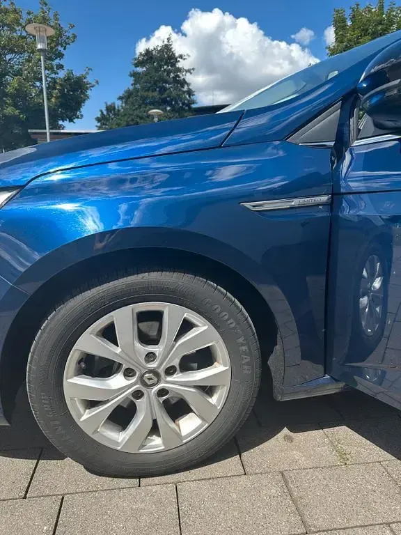 Gebraucht Renault Mégane IV LIMITED 140 PS (102 kW) 2018 Blau Limousine