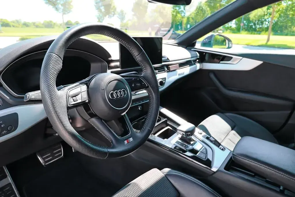 Gebraucht Audi A5 Sportback S-Line 190 PS (139 kW) 2020 Schwarz Kleinwagen