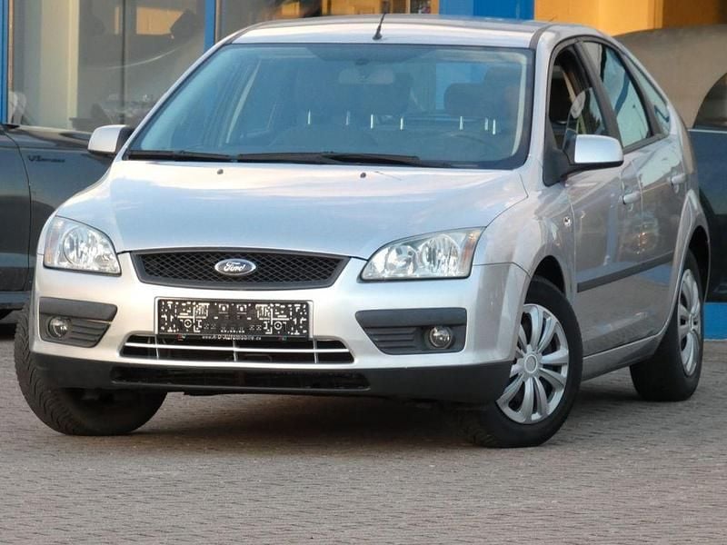 Gebraucht Ford Focus Fun X 101 PS (74 kW) 2007 Silber Limousine