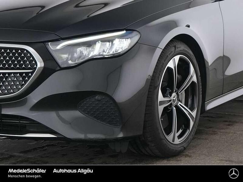Gebraucht Mercedes E300 Avantgarde 313 PS (230 kW) 2024 Lack graphitgrau Kombi