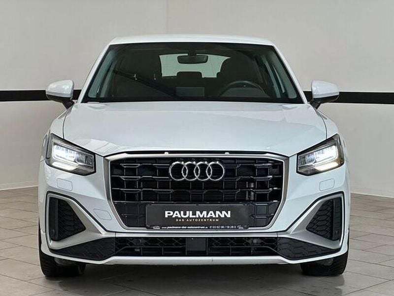 Gebraucht Audi Q2 S-Line 176 PS (129 kW) 2023 Gletscherweiß SUV
