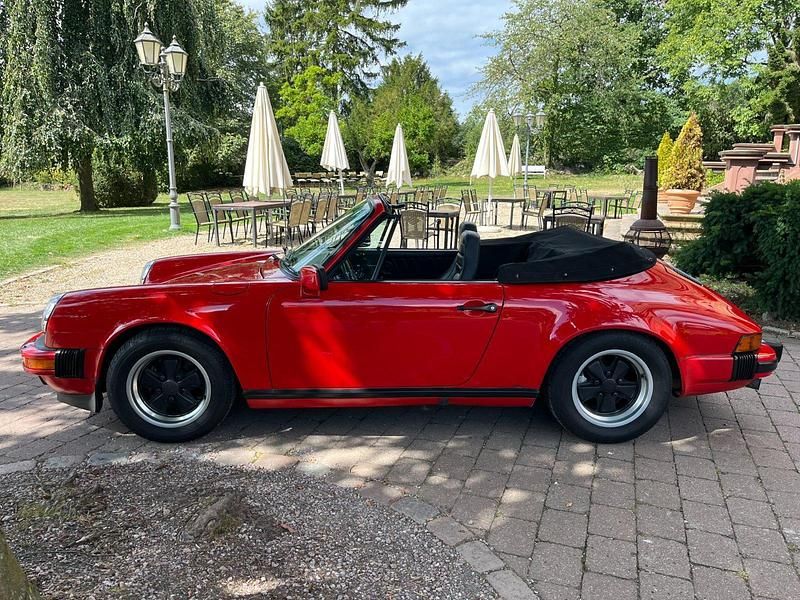 Rot Gebraucht 1984 Porsche 911 Carrera Cabriolet Cabrio | 54.000 € - Bild 1/4