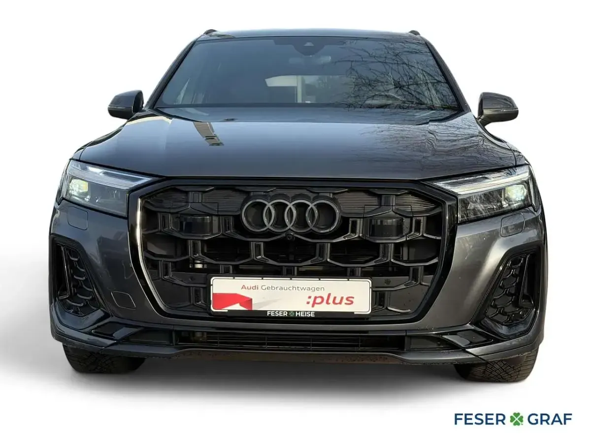 Usado Audi Q7 S-Line 286 HP (210 kW) 2025 Cinzento SUV