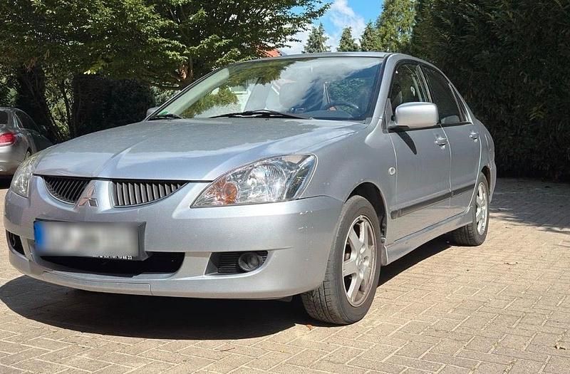 Grau Gebraucht 2005 Mitsubishi Lancer Limousine | 2.000 € - Bild 1/4