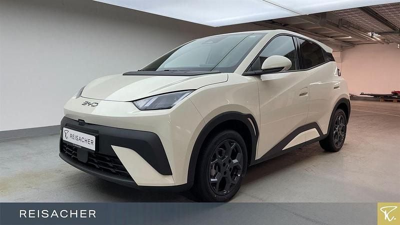 Apricity white Gebraucht 2025 BYD Dolphin Comfort Kleinwagen | 24.990 € (Superpreis) - Bild 1/4