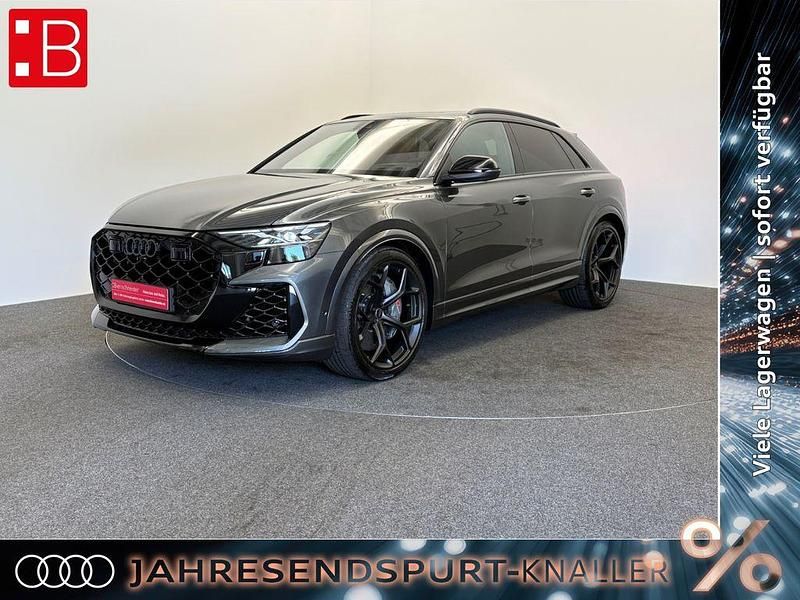 Grau Neu 2025 Audi RS Q8 Performance SUV | 154.450 € (Superpreis) - Bild 1/4