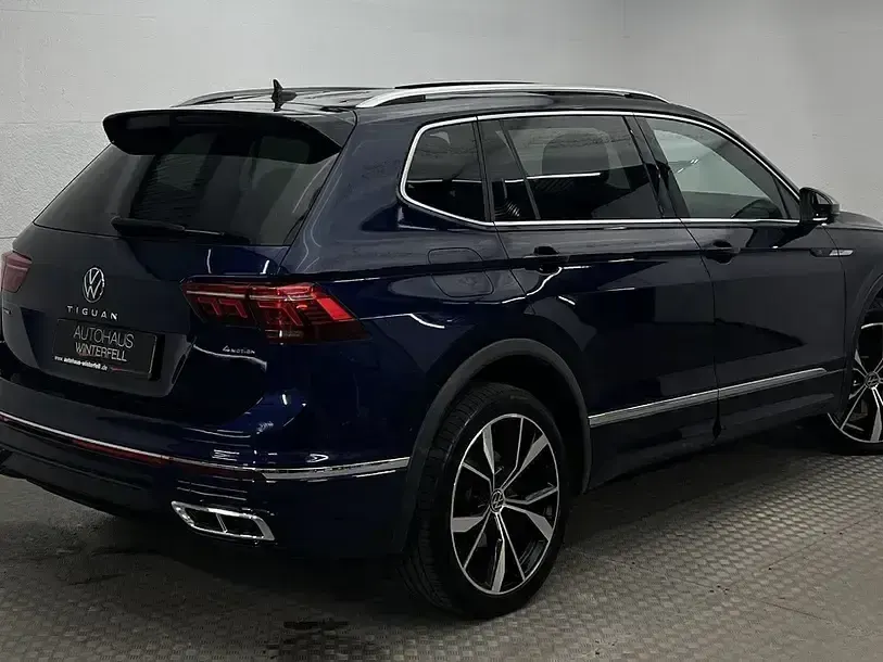 Gebraucht VW Tiguan Allspace R-line 245 PS (180 kW) 2023 Atlantic blue SUV