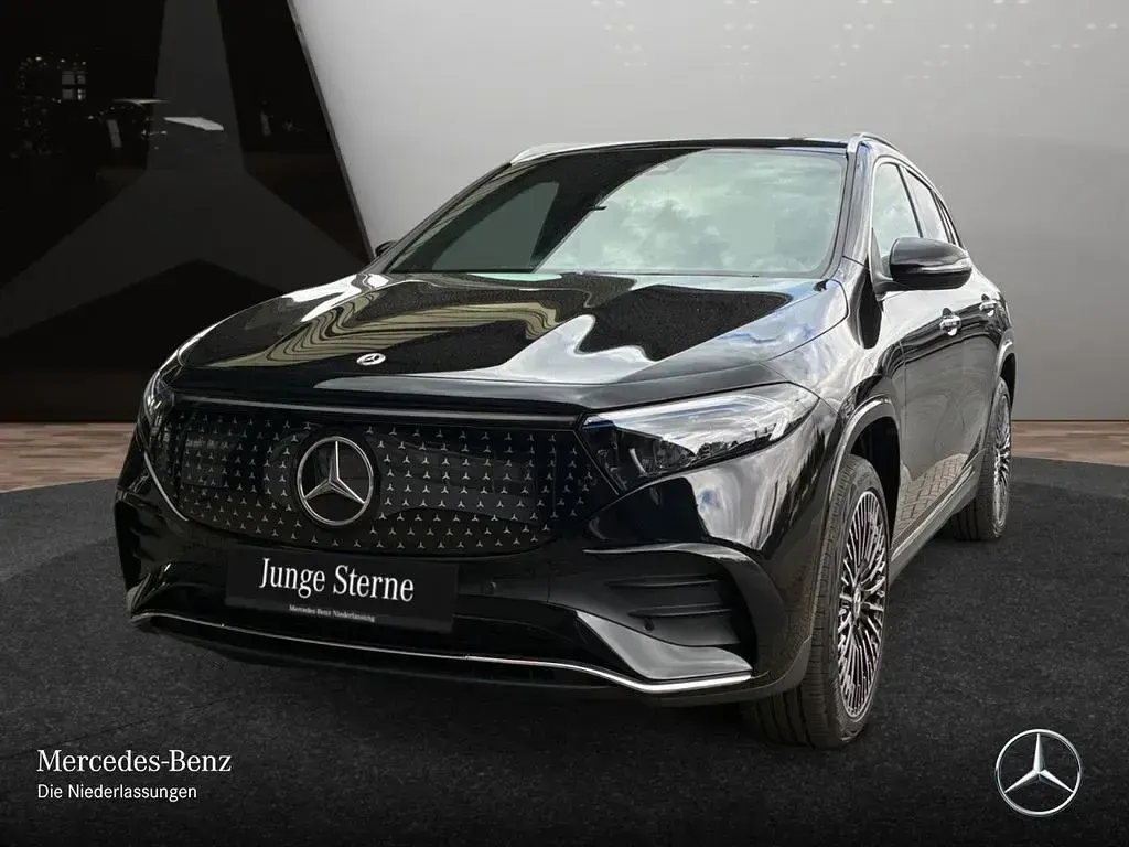 Gebraucht Mercedes EQA300 AMG 167 kW (228 PS) 2025 Schwarz SUV