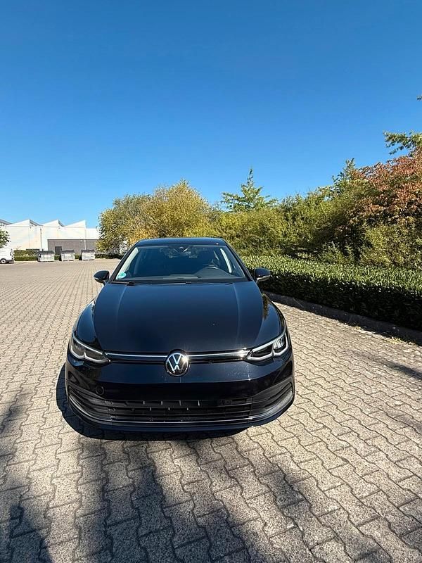 Gebraucht VW Golf VIII Active 130 PS (95 kW) 2021 Schwarz Kombi
