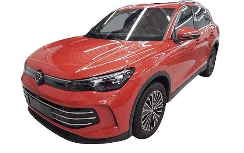 Gebraucht VW Tiguan Elegance 150 PS (110 kW) 2025 Persimmon red metallic SUV