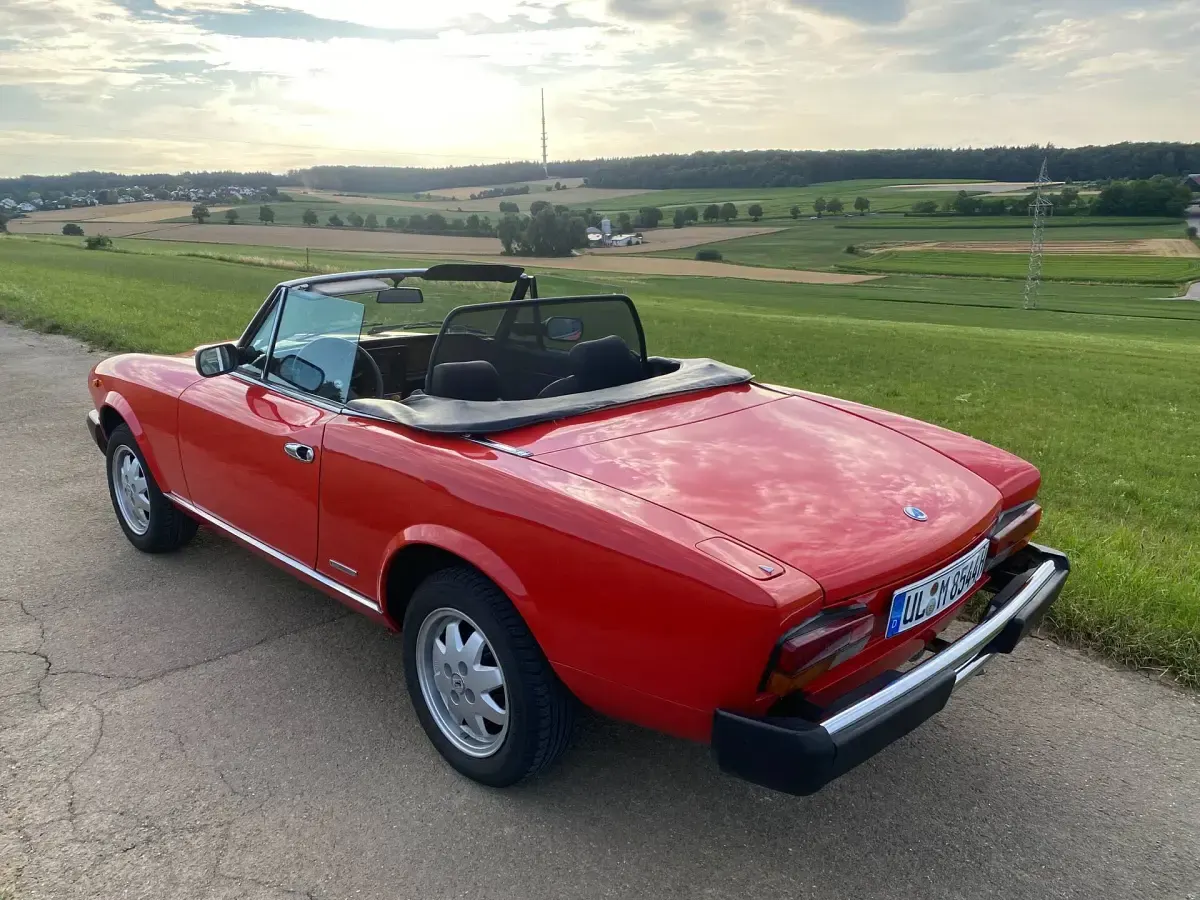 Gebraucht Fiat 124 103 PS (75 kW) 1985 Rot Cabrio