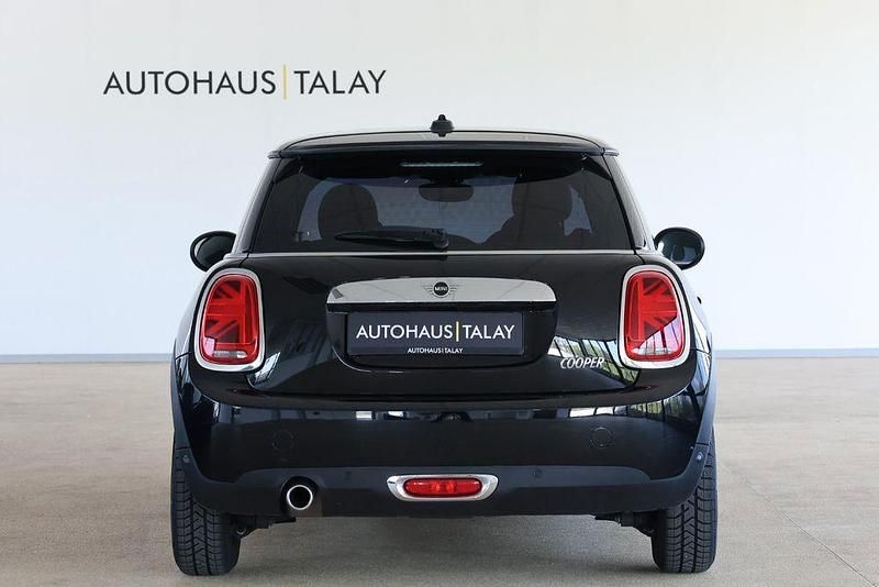 Second-hand Mini Cooper 136 CP (100 kW) 2021 Negru Hatchback