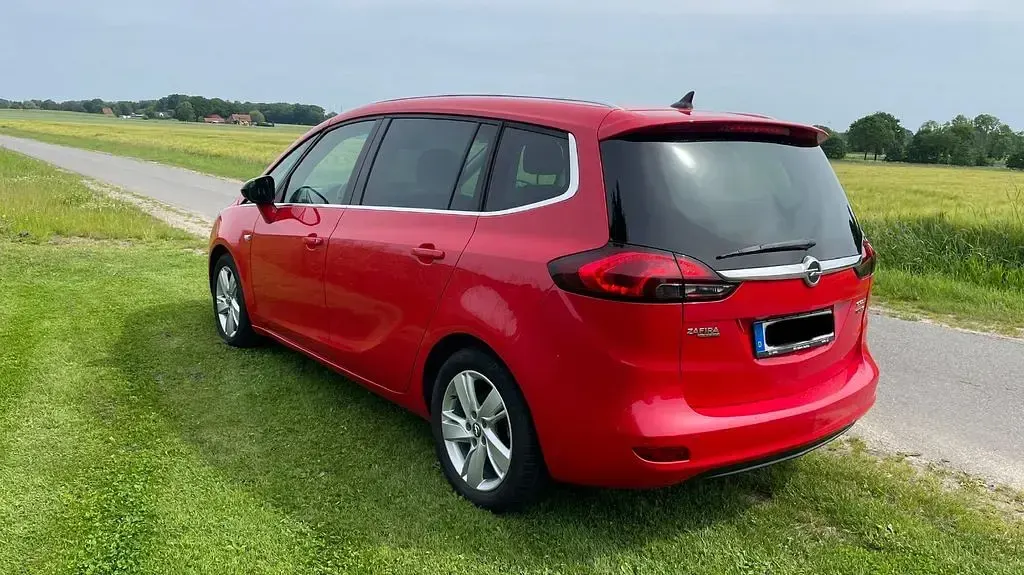 Gebraucht Opel Zafira Tourer Innovation 140 PS (102 kW) 2015 Rot Van / Kleinbus