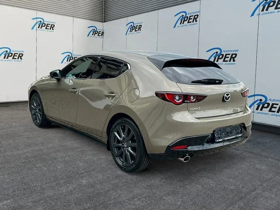 Neu Mazda 3 Exclusive-Line 140 PS (102 kW) 2026 Zircon sand Limousine