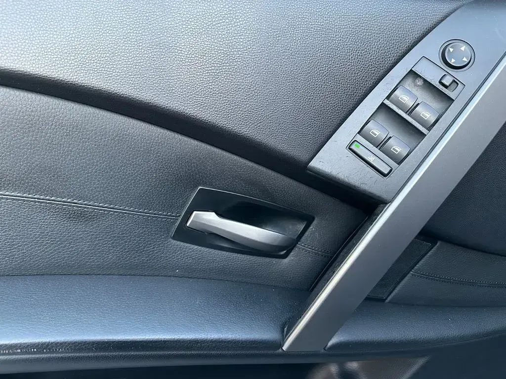 Second-hand BMW 525 192 CP (141 kW) 2004 Negru Break