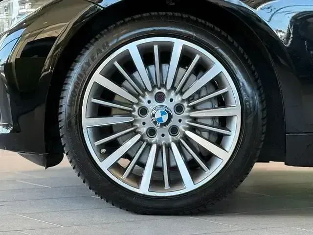 Gebraucht BMW 340 Sport Line 326 PS (239 kW) 2018 Schwarz Kombi