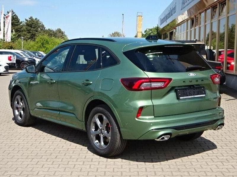 Gebraucht Ford Kuga ST-Line X 182 PS (133 kW) 2024 Grün SUV