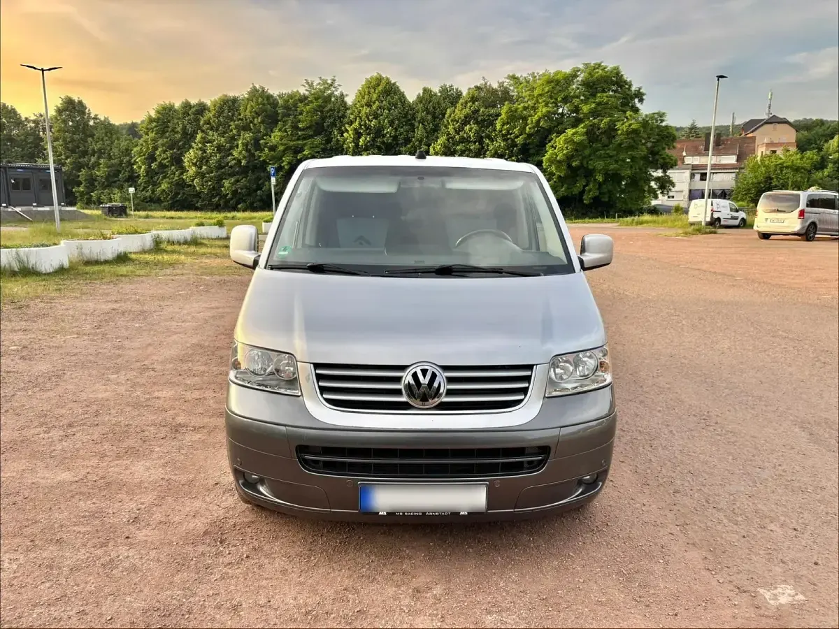 Gebraucht VW Multivan 174 PS (127 kW) 2007 Grau Van / Kleinbus