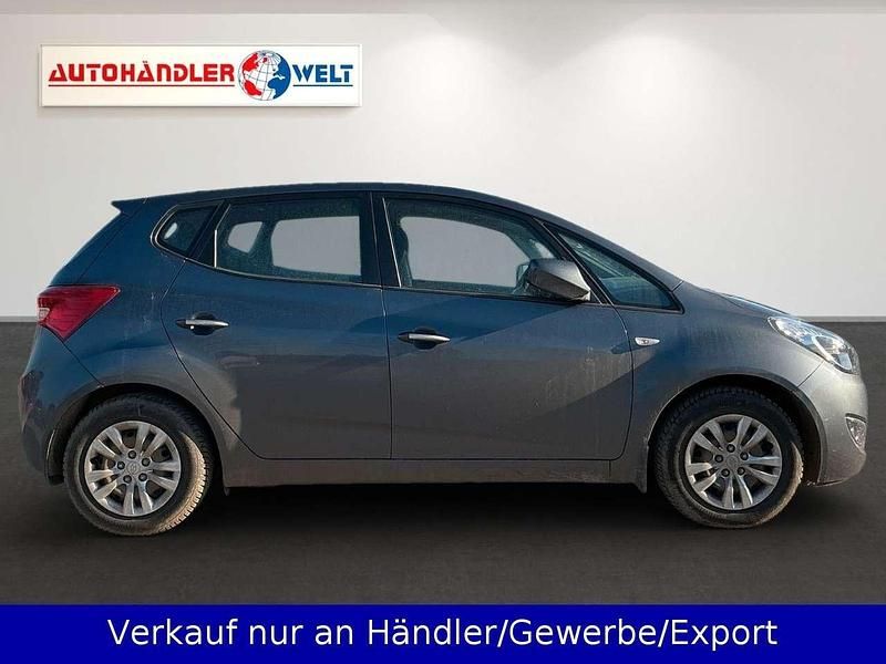 Gebraucht Hyundai ix20 Passion 125 PS (91 kW) 2017 Grau Kleinwagen