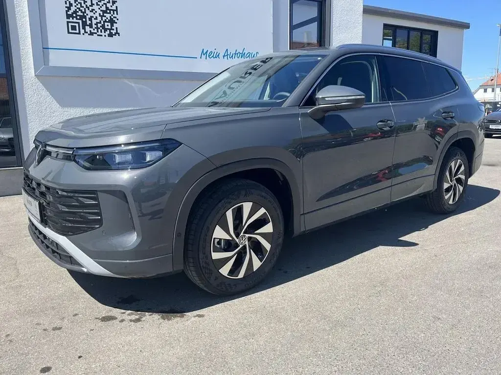Neu VW Tayron Life 150 PS (110 kW) 2026 Delfingrau metallic SUV