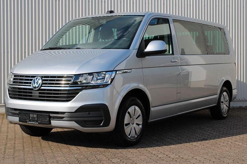 Silber Gebraucht 2021 VW Caravelle Comfortline Van / Kleinbus | 31.999 € (Teuer) - Bild 1/4