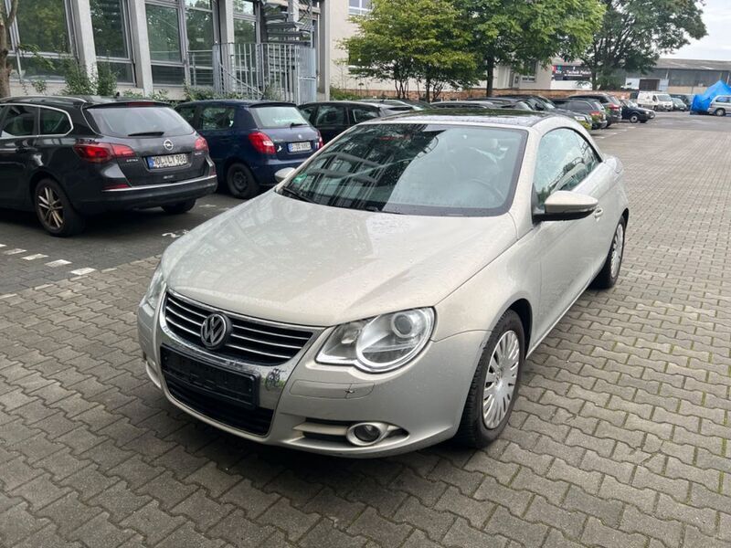 Gebraucht VW Eos Edition 122 PS (89 kW) 2009 Opalsilber metallic Cabrio
