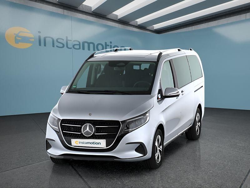 Silber Gebraucht 2025 Mercedes V220 Van / Kleinbus | 71.149 € - Bild 1/4