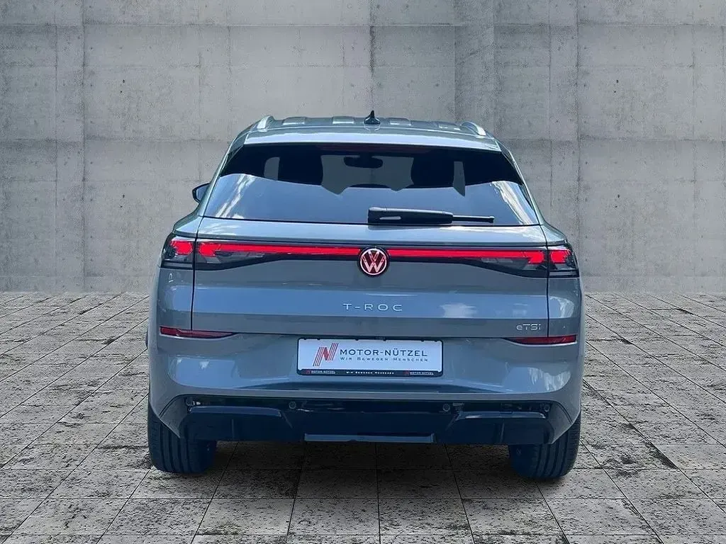 Neu VW T-Roc R-line 150 PS (110 kW) 2026 Grau SUV