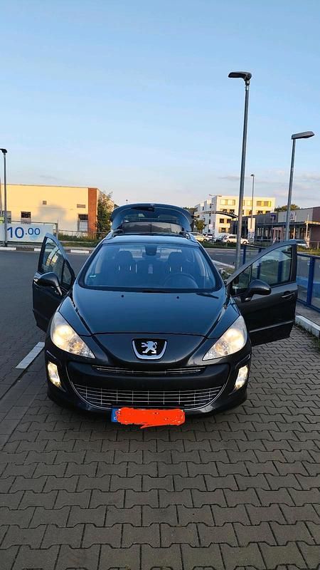 Grau Gebraucht 2009 Peugeot 308 Kombi | 4.650 € (Teuer) - Bild 1/4
